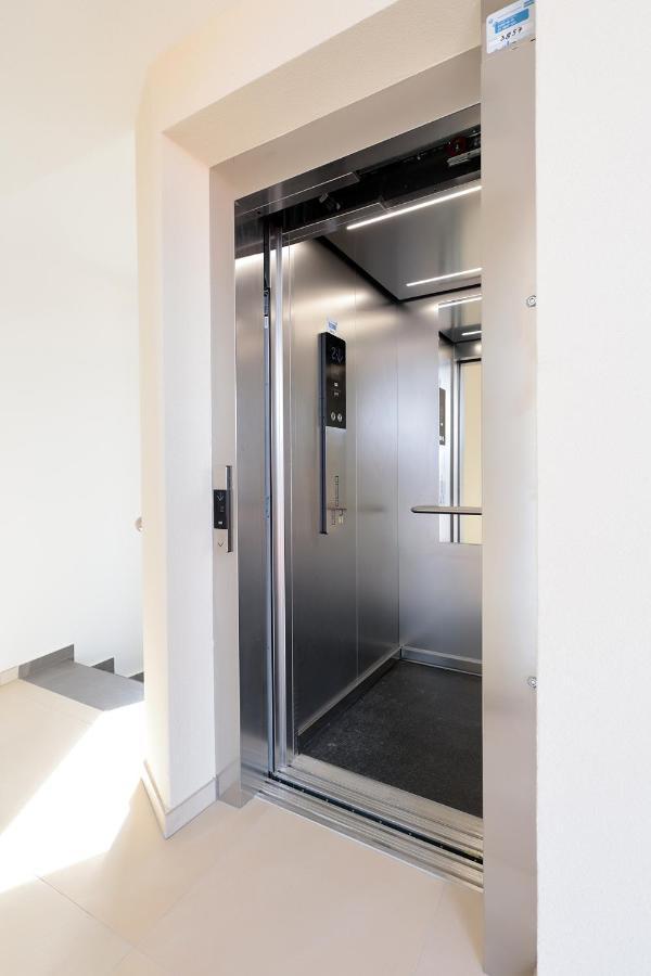 Villa Sunny Icici- Apartment Sky Екстер'єр фото