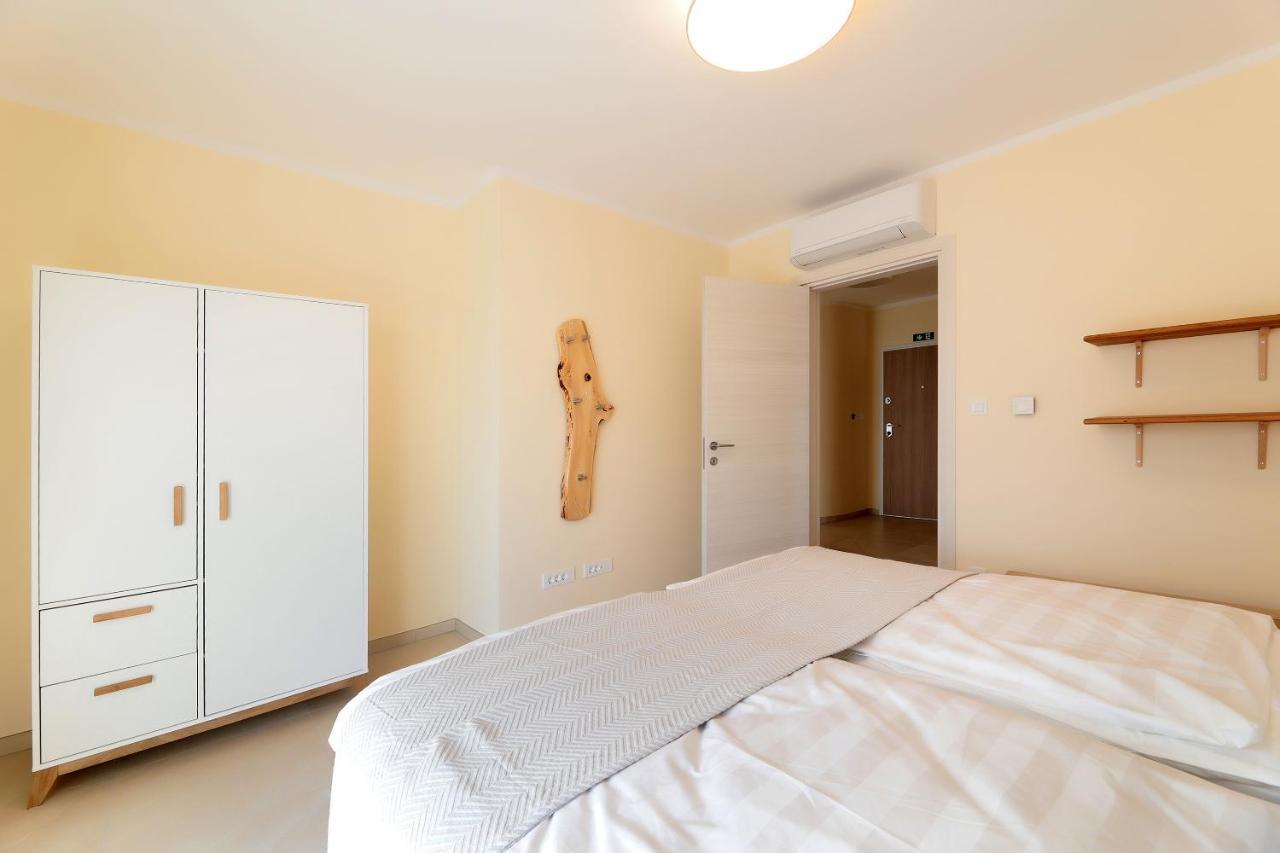 Villa Sunny Icici- Apartment Sky Екстер'єр фото